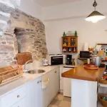 Traditional Stonebuilt House Ferienhaus *